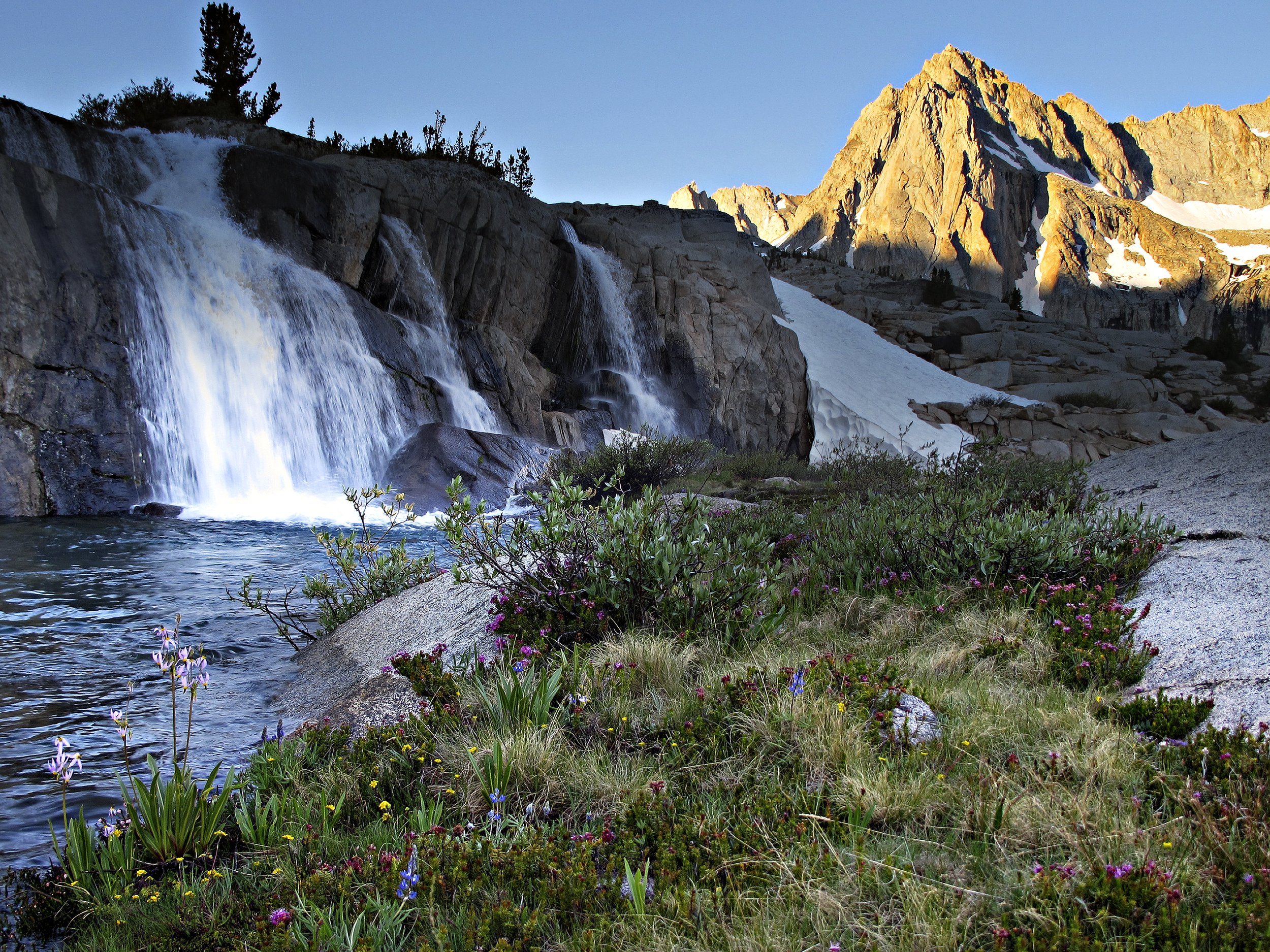 A lesser known California waterfall hikes - Moonlight Falls